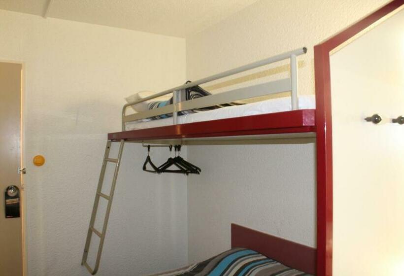 스탠다드 트리픔 룸 공동욕실, F1 Saint Die