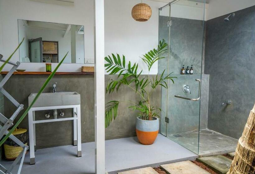 Номер Deluxe, Global Surf Lodge Kabalana