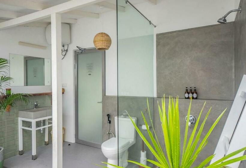 高级大房间, Global Surf Lodge Kabalana