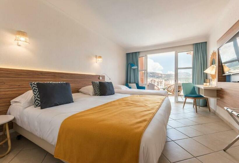 Triple Room Sea View, De L Esterel Pierre & Vacances