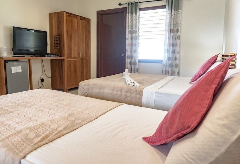 Bungalow Sandard, Quo Vadis Dive Resort