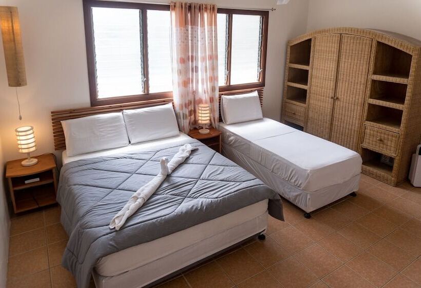 Bungalow Sandard, Quo Vadis Dive Resort