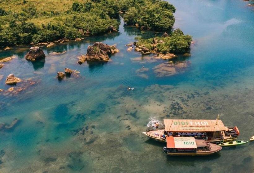 اتاق لوکس, Thuong Hai