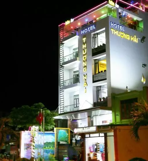 اتاق سوپریور, Thuong Hai