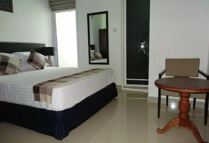 اتاق لوکس با بالکن, Vilu Rest