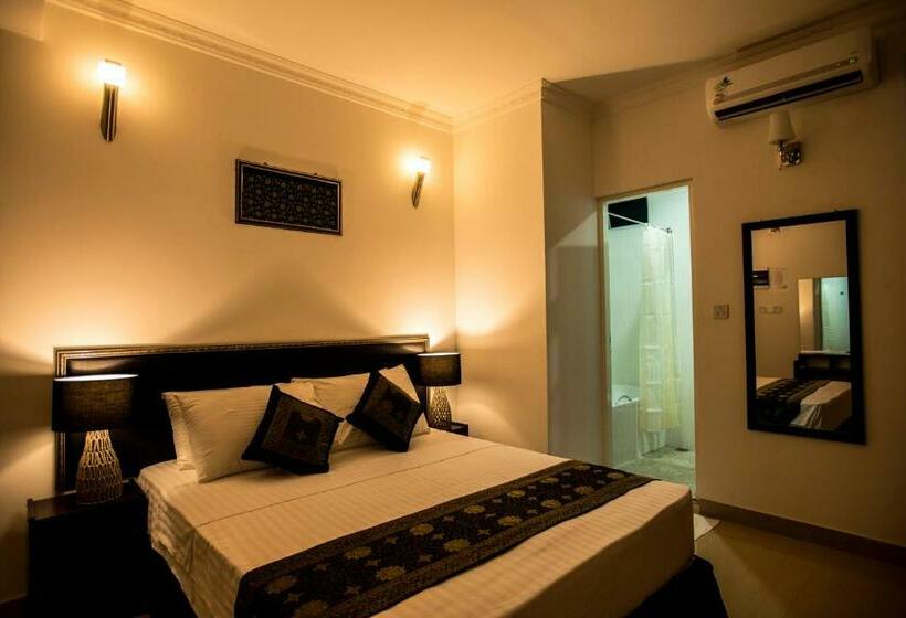 اتاق لوکس با بالکن, Vilu Rest