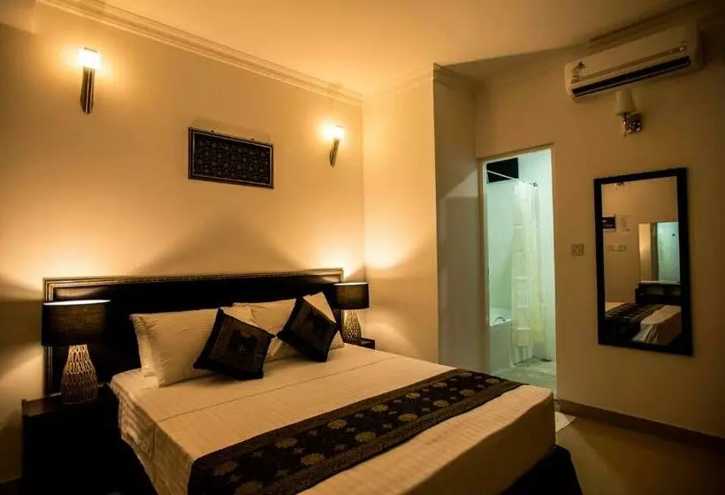 اتاق لوکس با بالکن, Vilu Rest
