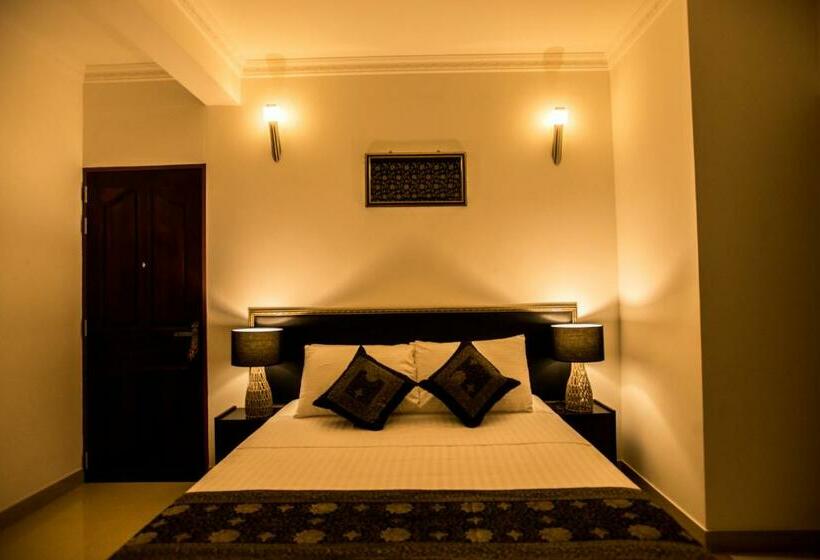 اتاق لوکس با بالکن, Vilu Rest