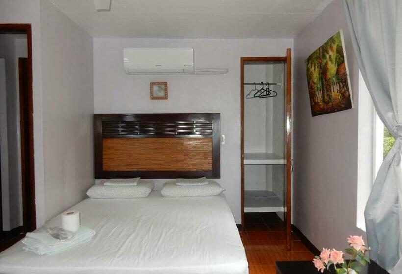 اتاق خانوادگی, Oslob Seafari Resort