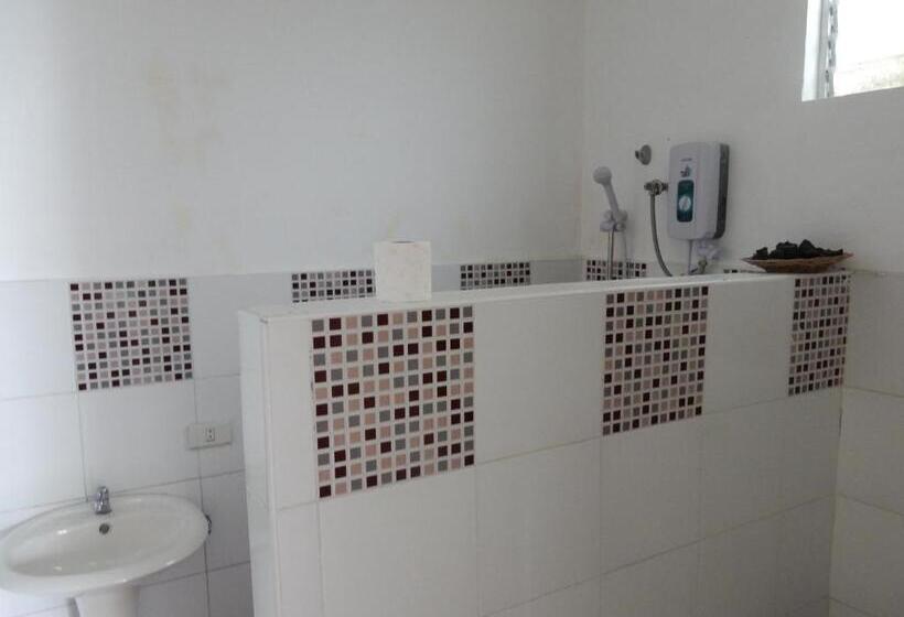 اتاق خانوادگی, Oslob Seafari Resort