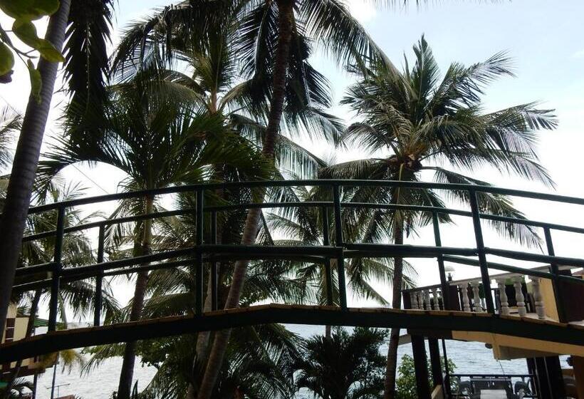 家庭间, Oslob Seafari Resort
