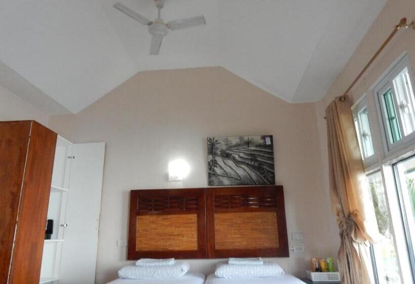 اتاق استاندارد با تخت بزرگ, Oslob Seafari Resort