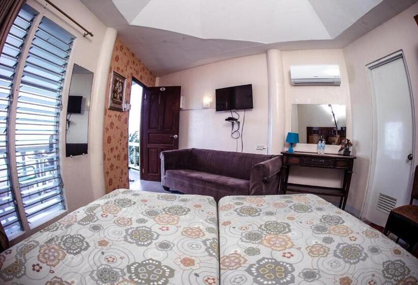 اتاق استاندارد با تخت بزرگ, Oslob Seafari Resort