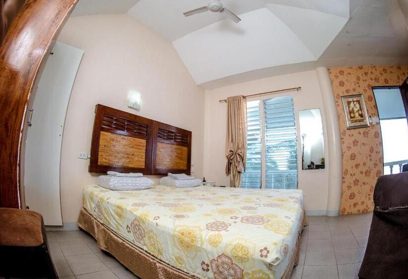 اتاق استاندارد با تخت بزرگ, Oslob Seafari Resort