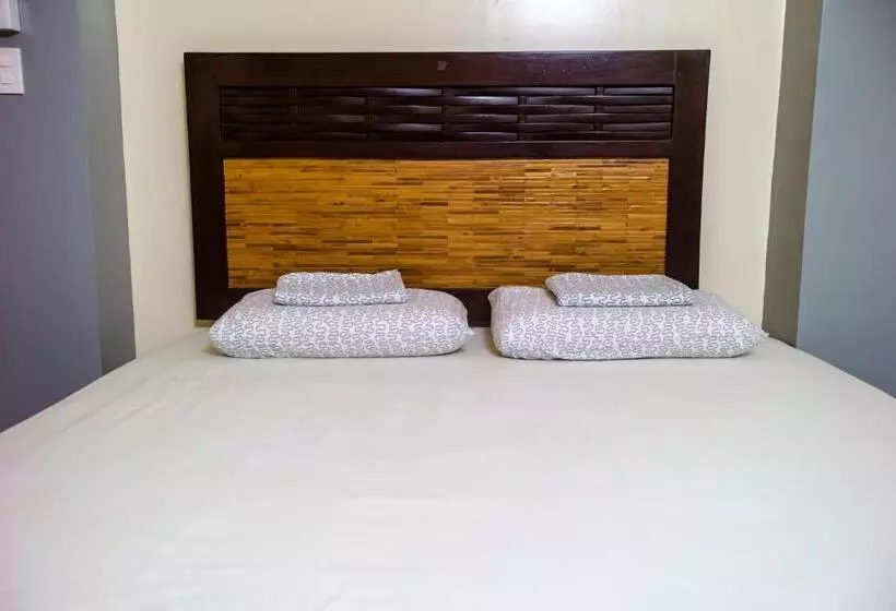 Perhesviitti, Oslob Seafari Resort