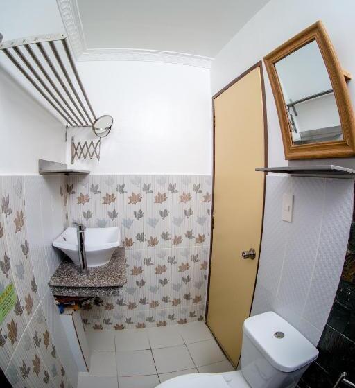 استودیوی لوکس, Oslob Seafari Resort