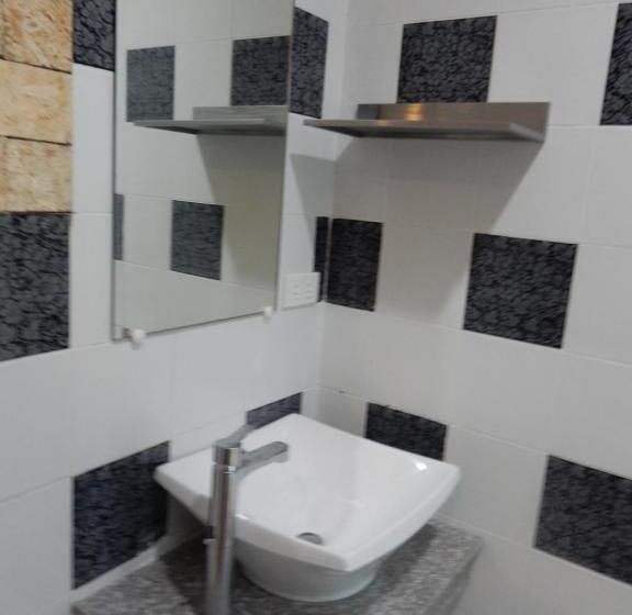 استودیوی لوکس, Oslob Seafari Resort