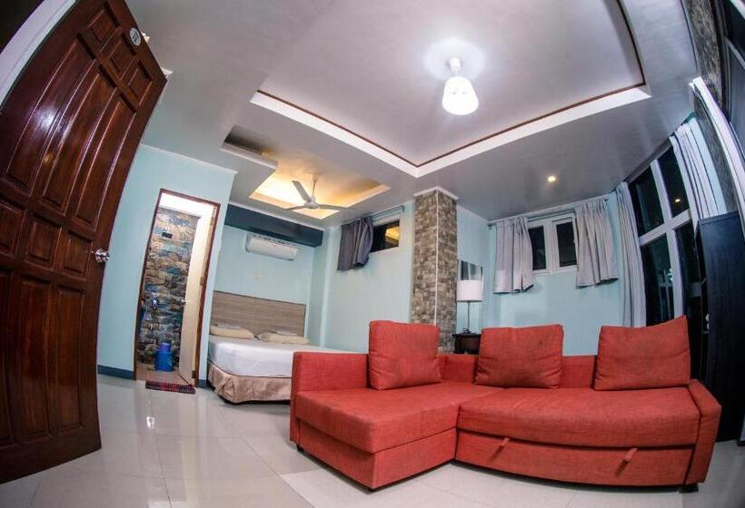 استودیوی لوکس, Oslob Seafari Resort