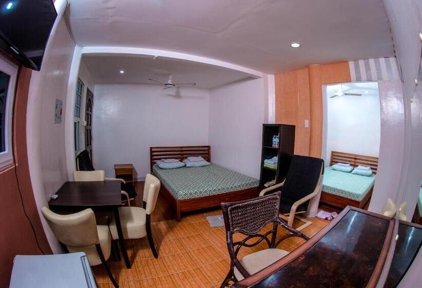 اتاق استاندارد چهار تخته, Oslob Seafari Resort