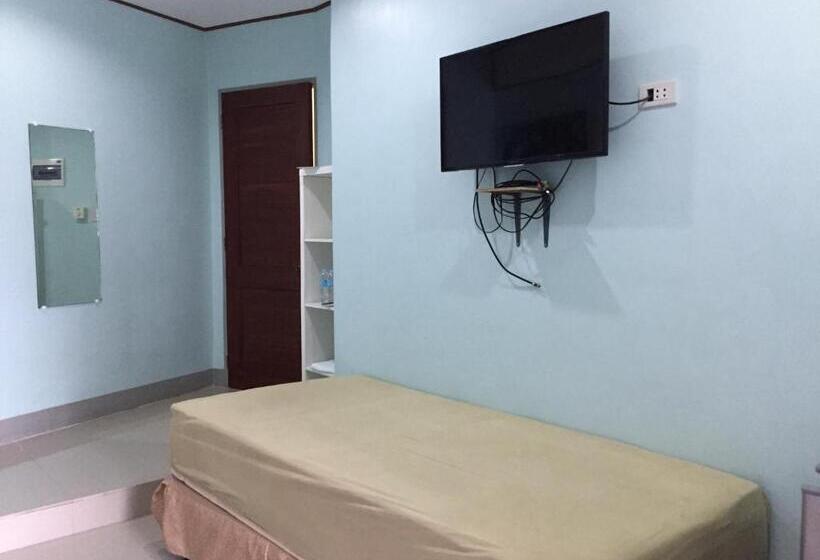 استودیوی سوپریور, Oslob Seafari Resort