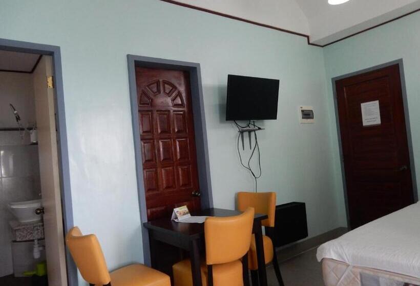 اتاق استاندارد با بالکن, Oslob Seafari Resort