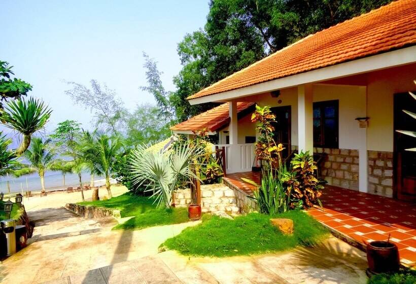 اتاق لوکس با چشم‌انداز دریا, Phu Quoc Eco Beach Resort
