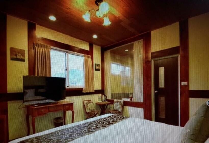 اتاق لوکس, Pulicity Villa B&b