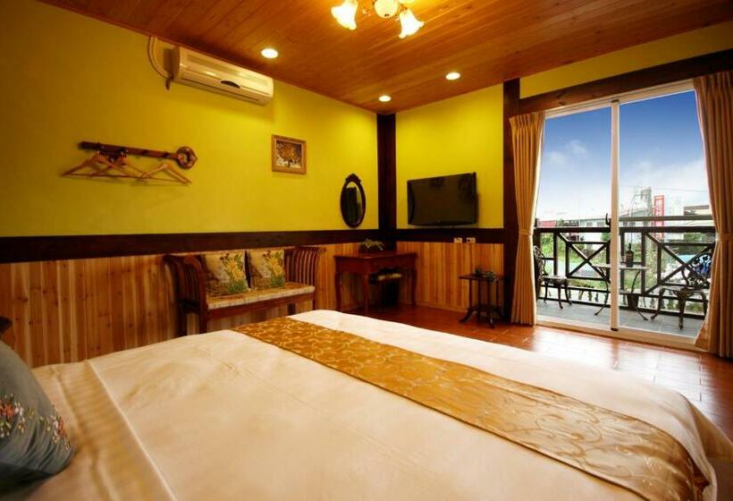 اتاق لوکس با بالکن, Pulicity Villa B&b