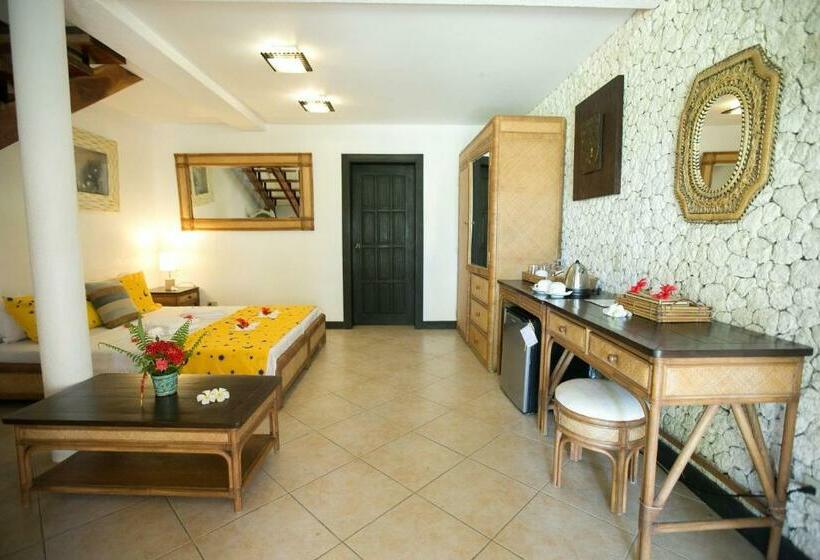 بنگله خانوادگی, Dolphin House Resort Moalboal