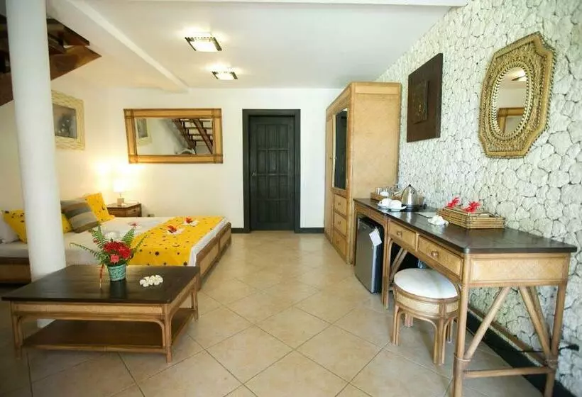 家族用バンガロー, Dolphin House Resort Moalboal