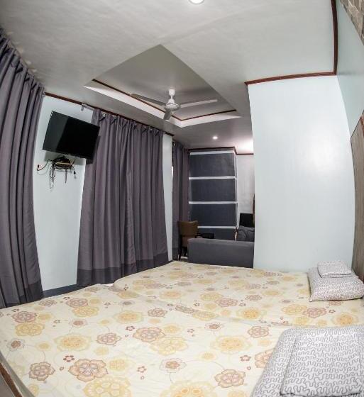 سوییت خانوادگی, Oslob Seafari Resort