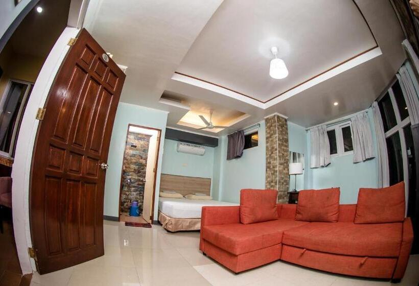 استودیوی لوکس, Oslob Seafari Resort