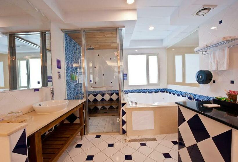 اتاق لوکس, Yudali Motel