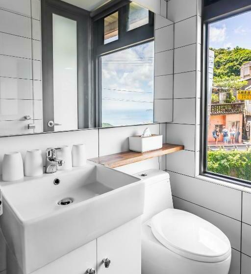 اتاق لوکس چهار تخته, H& Jiufen Ore Inn