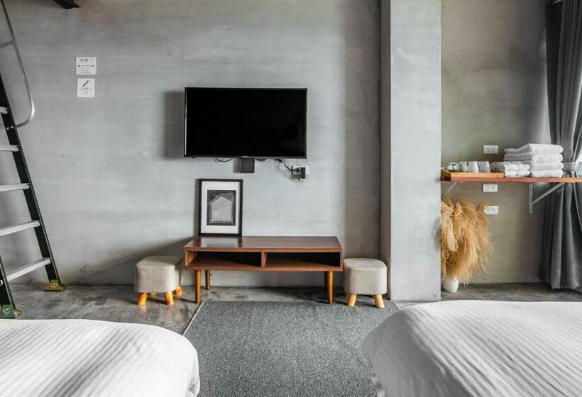 اتاق لوکس چهار تخته, H& Jiufen Ore Inn