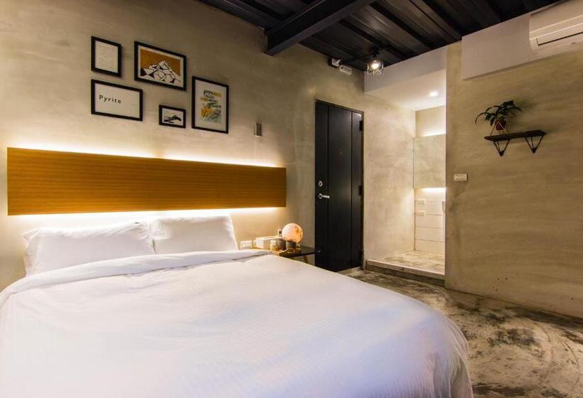 اتاق استاندارد, H& Jiufen Ore Inn