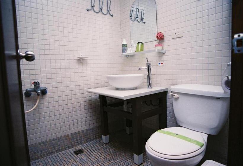 اتاق استاندارد یک نفره, Levite Villa