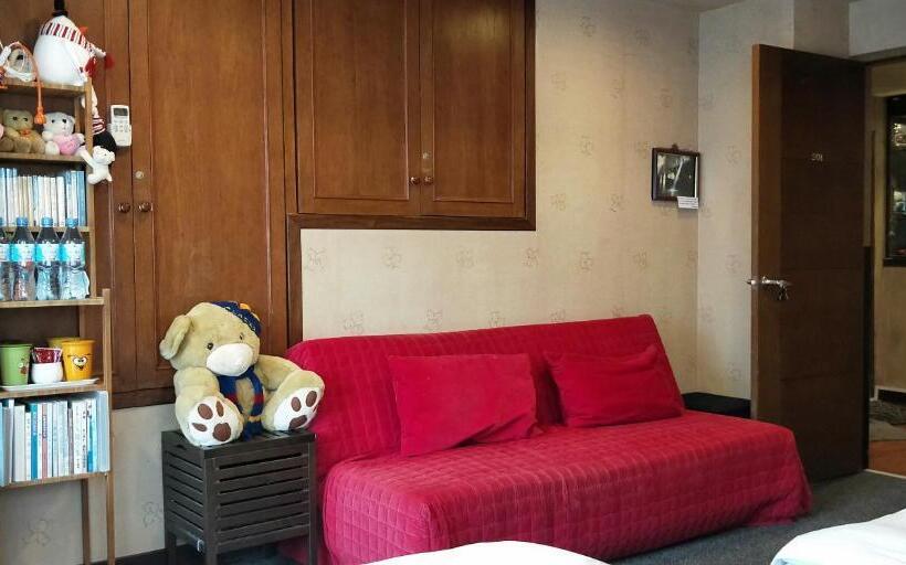 اتاق سوپریور خانوادگی, Levite Villa