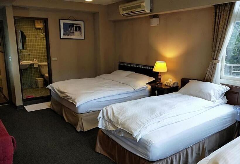 اتاق سوپریور خانوادگی, Levite Villa