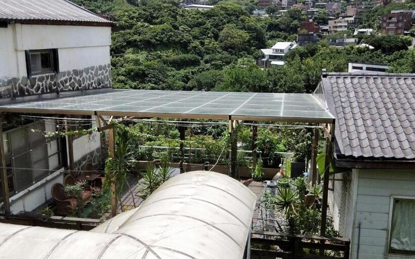 اتاق استاندارد سه نفره, Levite Villa