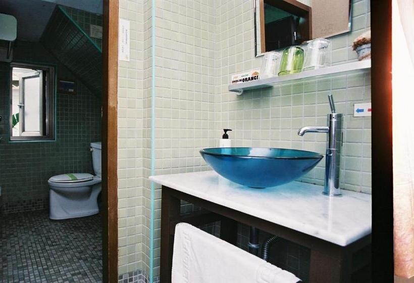 اتاق استاندارد سه نفره, Levite Villa