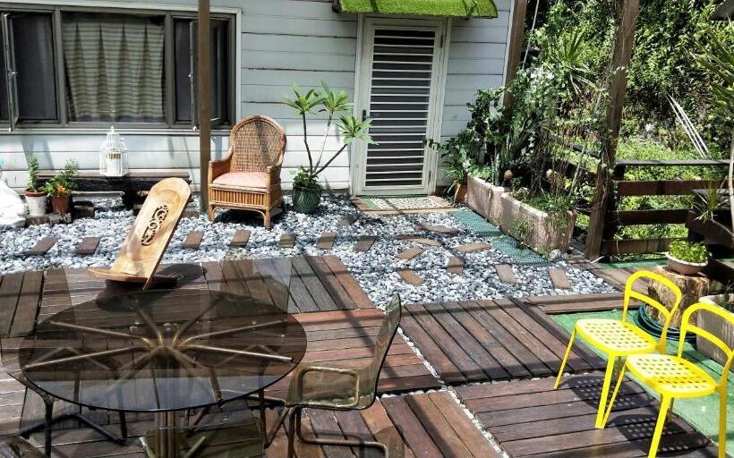 اتاق استاندارد یک نفره, Levite Villa