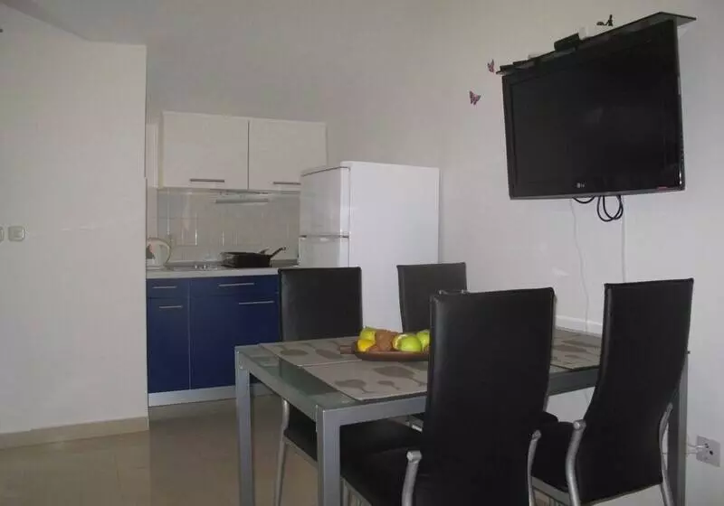 آپارتمان 1 خوابه, Apartments Mia