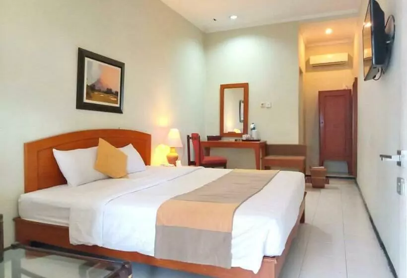 Superior Kamer, Catur Putra