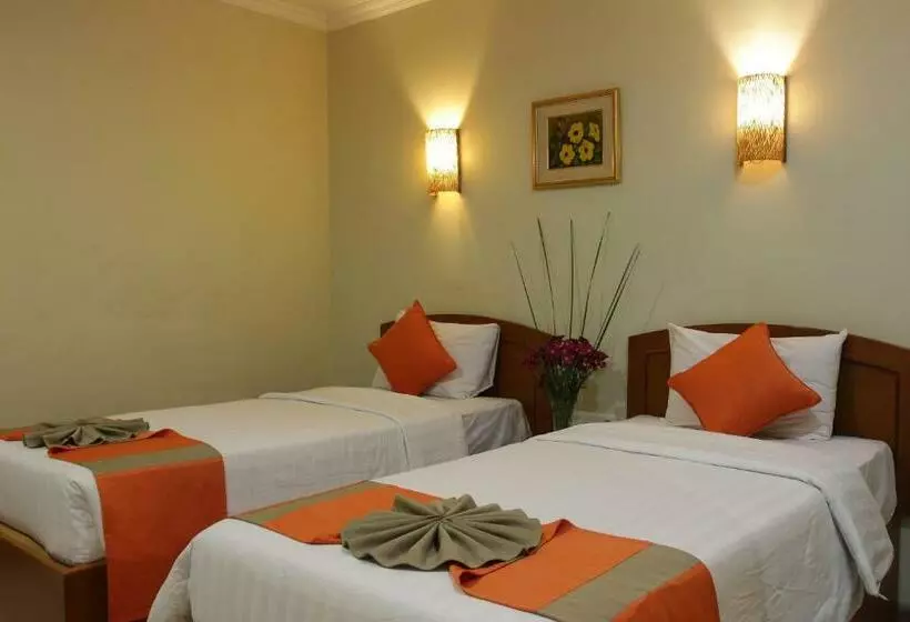 Executive Kamer, Catur Putra