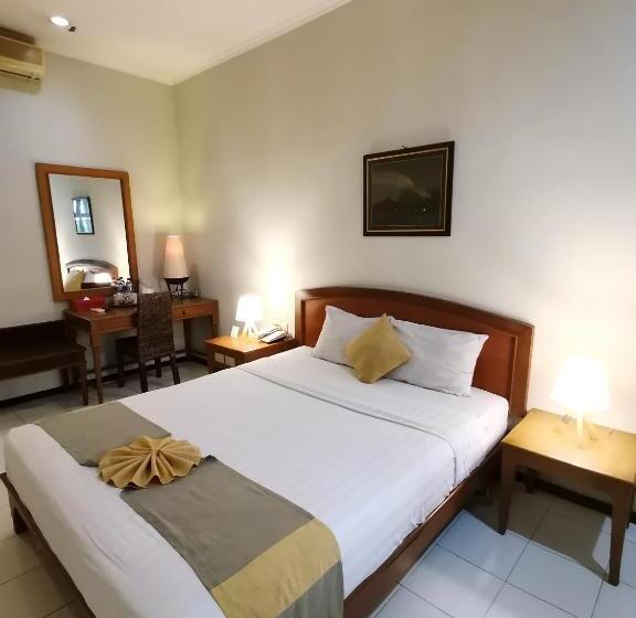 수피리어 룸, Catur Putra