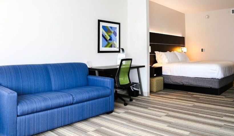 Suíte para Deficientes Físicos, Holiday Inn Express & Suites Kingston Ulster, An Ihg