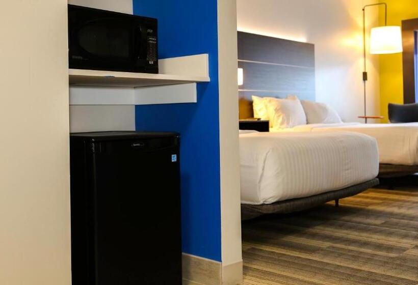 Номер Deluxe Адаптированный для Инвалидов, Holiday Inn Express & Suites Kingston Ulster, An Ihg