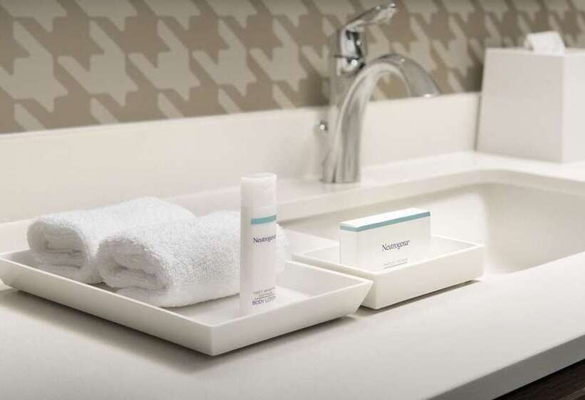Люкс, Home2 Suites By Hilton Roanoke, Va