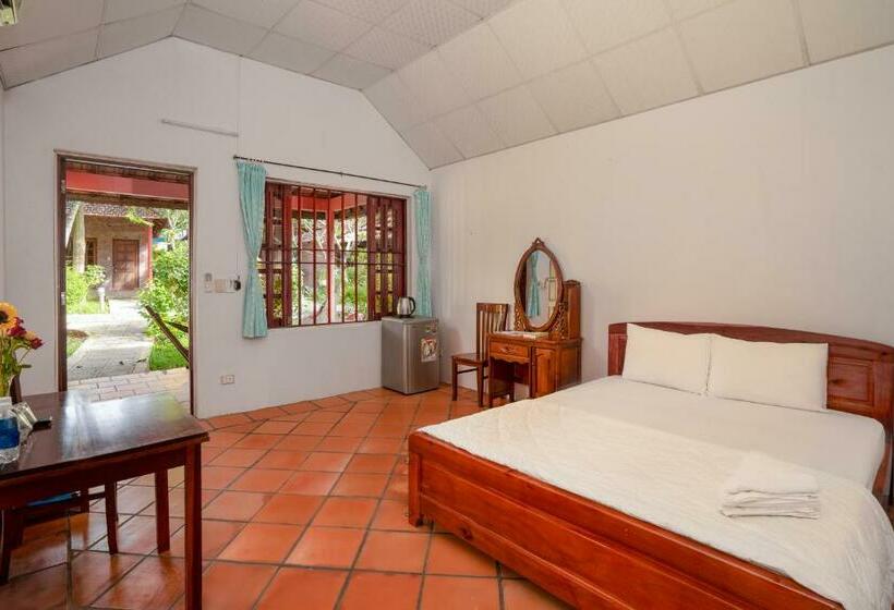 ویلای استاندارد با چشم‌انداز باغ, Huong Giang Bungalow